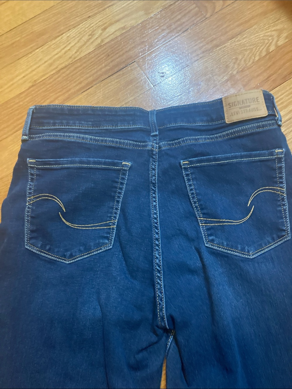 Women's Levi’s signature Dark Blue Stretch Skinny Jeans 32 waist 30 length - Picture 3 of 6